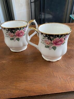 New W/O Tags Pair Concerto Royal Albert Mugs Montrose Shape Never Used